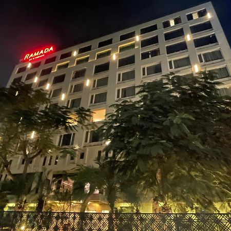 Ramada By Wyndham Jaipur North Hotell Exteriör bild