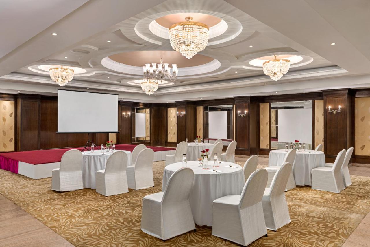 Ramada By Wyndham Jaipur North Hotell Exteriör bild