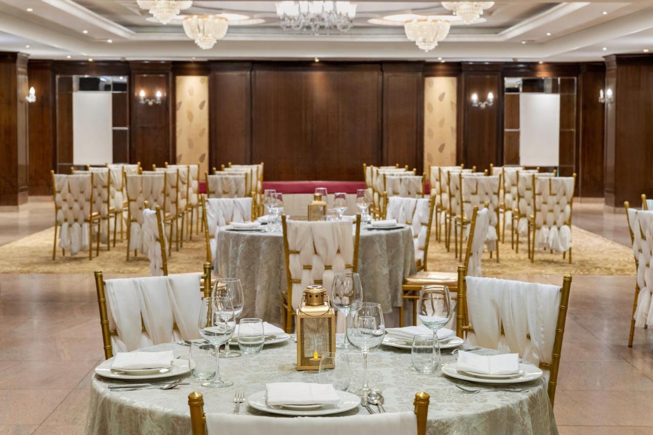 Ramada By Wyndham Jaipur North Hotell Exteriör bild